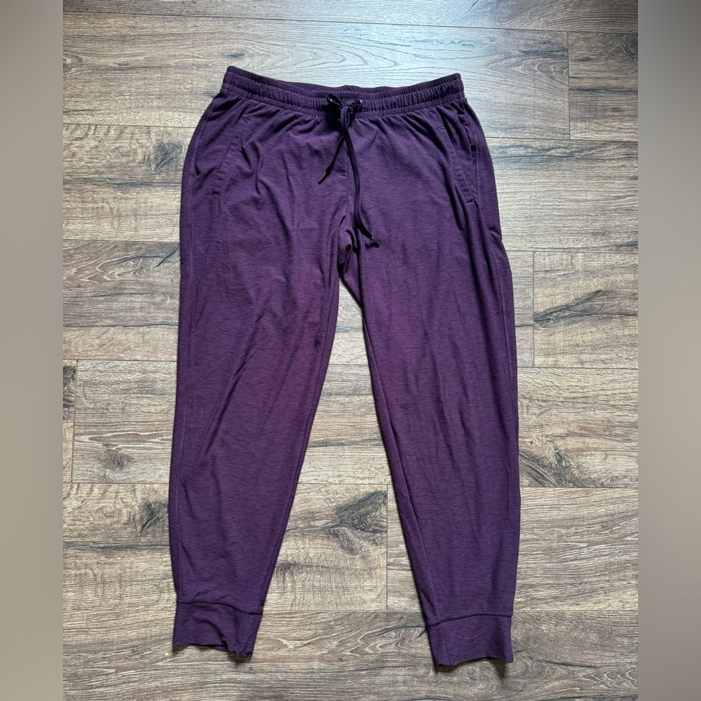 Old Navy Active Women’s Breath On Purple Jogger Pants Size Medium